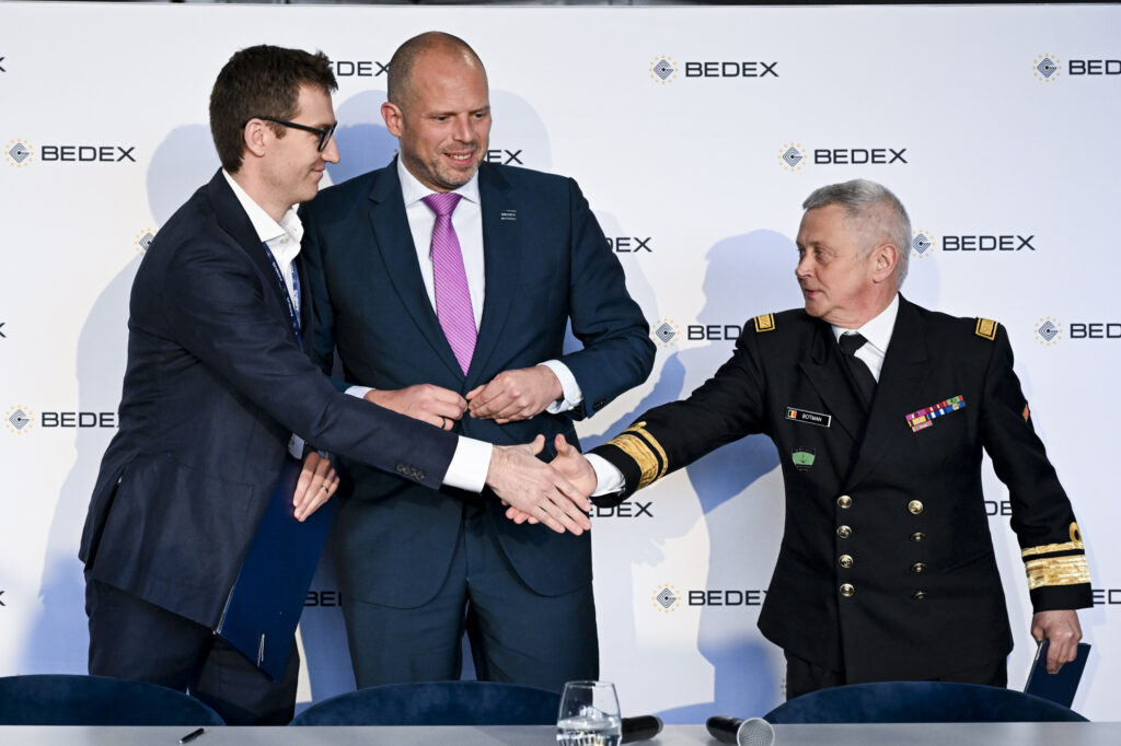 Minister of Defence - Theo Frankcen, Admiral Tanguy Botman - Belgian Navy; MAHI - CEO Pieter-Jan Note